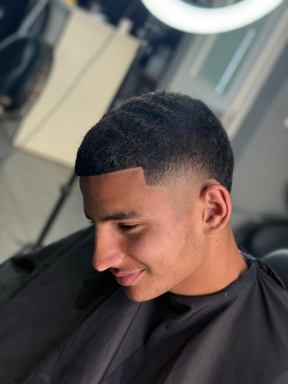 תספורת ועיצוב שיער מתוך גלריית Aviel Barbershop, תמונה 22 מתוך 23
